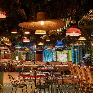 **** Hotel Mama Shelter Italy